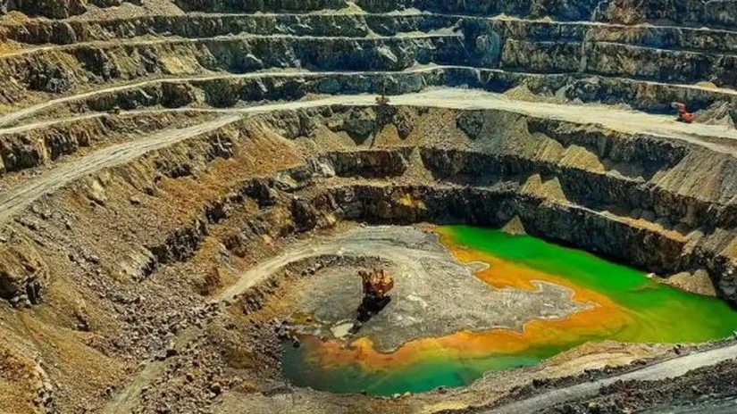 România negociază cu CE obținerea de fonduri europene pentru extinderea exploatării şi prelucrarea cuprului