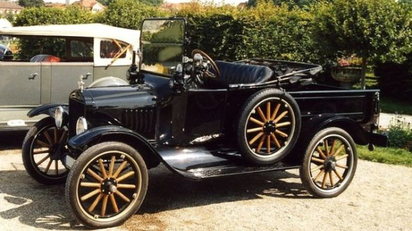 Războiul comercial aruncă giganţii americani Ford şi General Motors în umbra retrogradării, avertizează S&P