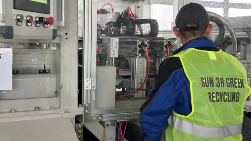 S-a deschis prima fabrică de reciclare de panouri fotovoltaice din România