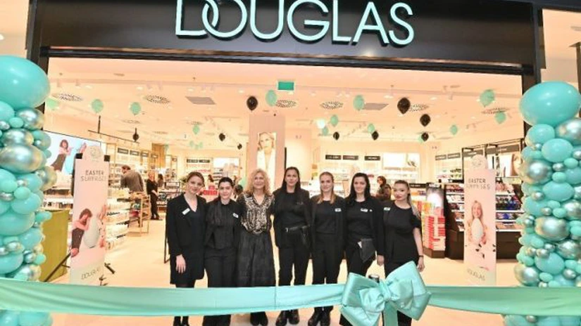 DOUGLAS România a deschis două magazine noi în opt zile