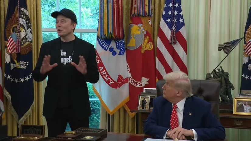 Trump spune că fabricanții auto americani, inclusiv Tesla a prietenului Musk, vor trebui să construiască în totalitate mașinile în SUA