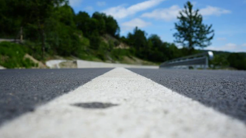 Autostrăzi crăpate din cauza căldurii