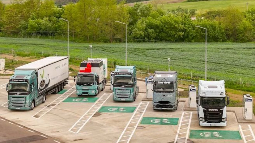 OMV Petrom inaugurează cel mai mare hub de încărcare electrică din România, amplasat pe autostrada A1. 34 de puncte cu încărcare rapidă