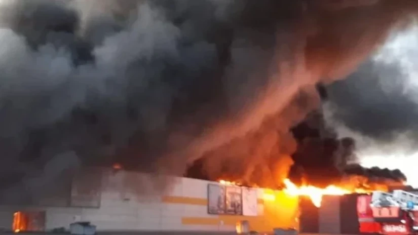 Polonia acuză serviciile secrete ruse pentru incendiul din 2024 de la un mall din Varşovia