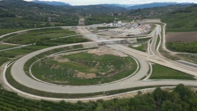 VIDEO Autostrada A1 Sibiu - Pitești: Porr a ajuns la un stadiu de peste 73% pe secțiunea 4, cu primul tunel forat de autostradă din România
