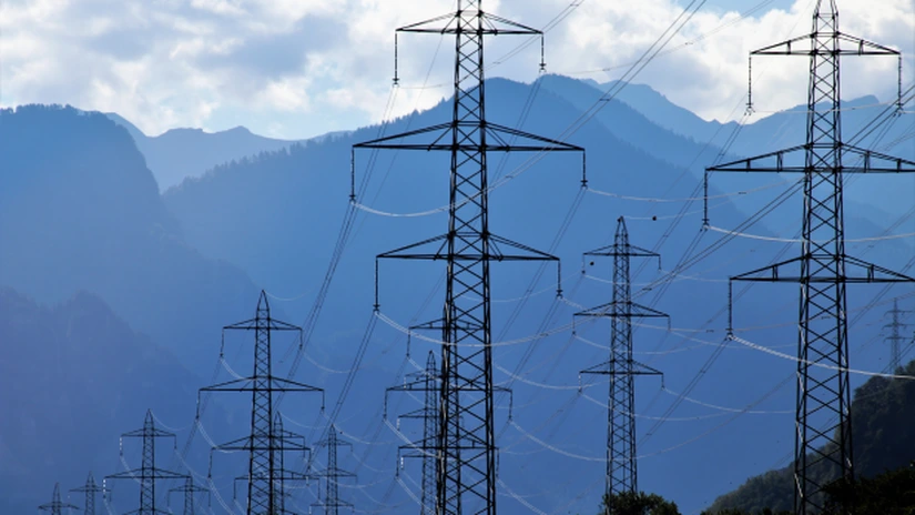 „Taxa pe stâlp” se plătește și pentru garduri sau platforme betonate. Termenul limită este 25 mai pentru a beneficia de bonificație