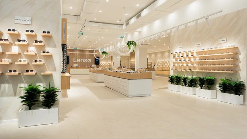 Lensa are de acum oficial doi noi acţionari: ucraineanul Oleg Kalashnikov care controlează OH Holding Limited şi ATM Ventures