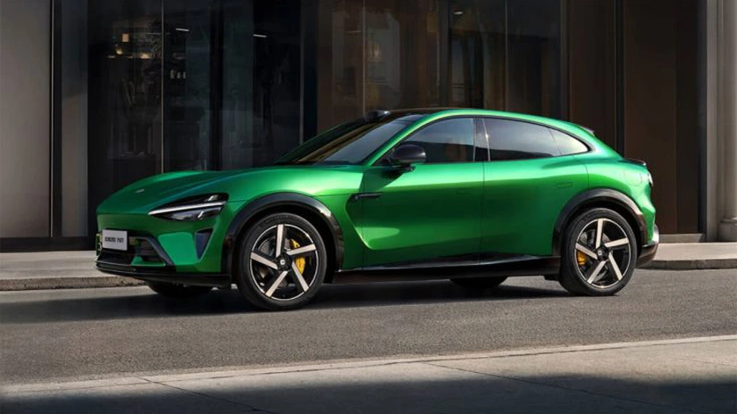 Xiaomi lansează noul SUV electric YU7m cu un preț sub cel al Modelului Y fabricat de Tesla