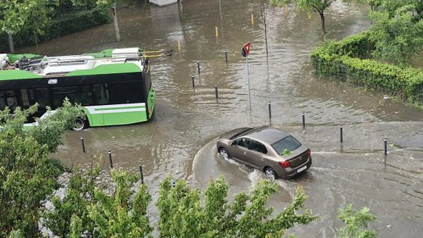 Furtunile fac ravagii. UNSAR: Peste 4.000 de dosare de daună  în primele 5 luni ale anului