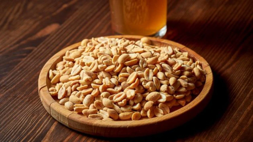 Alunele prăjite: gustarea crocantă care nu se demodează niciodată