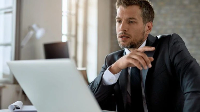 Pierderea identității digitale: cum te apără un avocat când devii victimă în frauda informatică