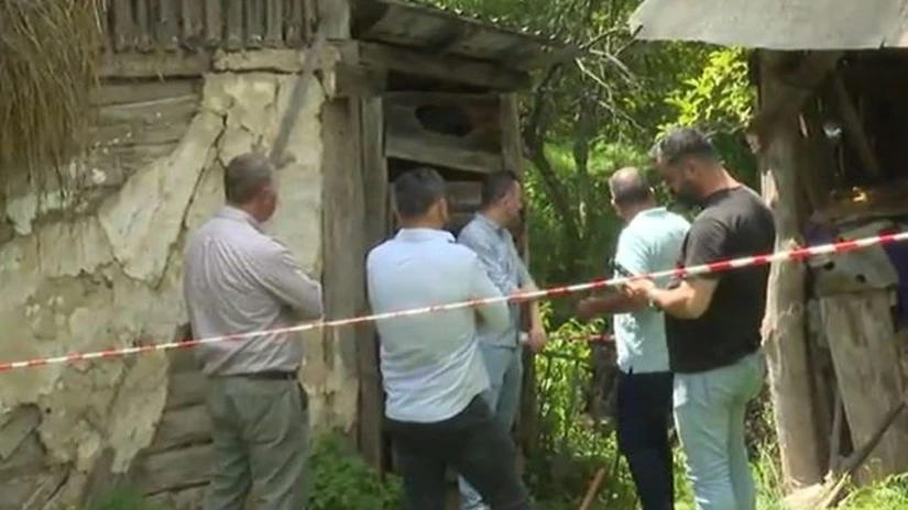 O altă mină de sare s-a prăbușit în România, a apărut un crater de zeci de metri. Tot mai mulți oameni sunt evacuați