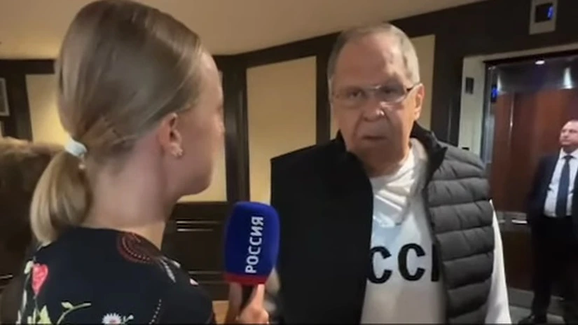 Stocul de pulovere cu sigla URSS, precum cel purtat de Serghei Lavrov în Alaska, a fost epuizat rapid după apariția imaginilor cu ministrul rus