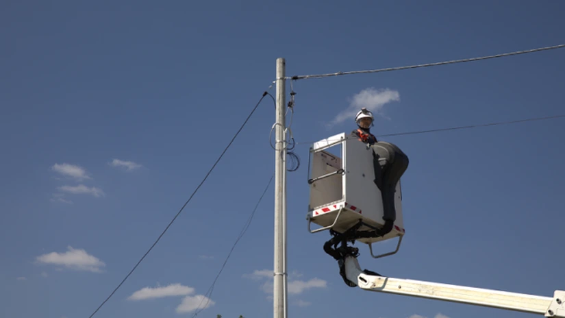 Rețele Electrice România lansează o licitație de până la 465 milioane lei pentru lucrări în rețelele de distribuție din zona Dobrogea