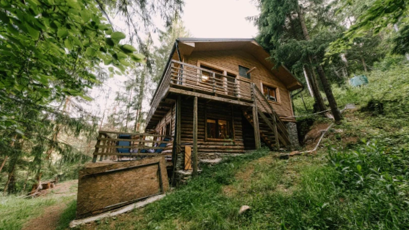 Cabană din Munții Apuseni, la vânzare prin Sotheby’s. E listată la 185.000 de euro