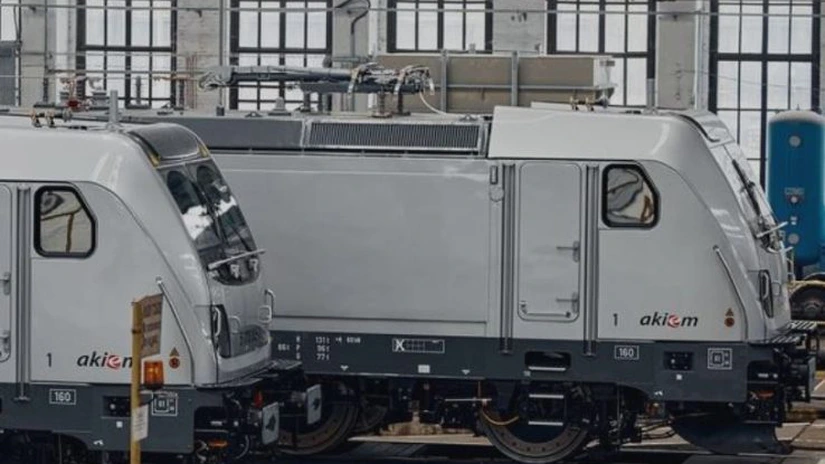 ARF prezintă azi prima locomotivă electrică TRAXX 3 MS cumpărată de România în ultimii 15 ani