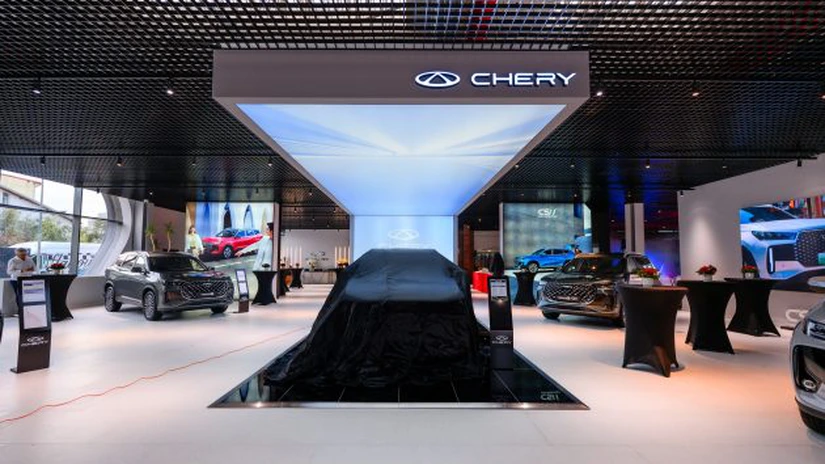 Chery a deschis astăzi showroom-ul flagship din București și a lansat noul TIGGO 4 în România