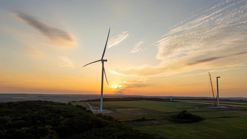 Două noi parcuri eoliene din Dobrogea iau cel mai important aviz de la ANRE. Sunt ale italienilor de la Alerion, luate de la “regele eolienelor”