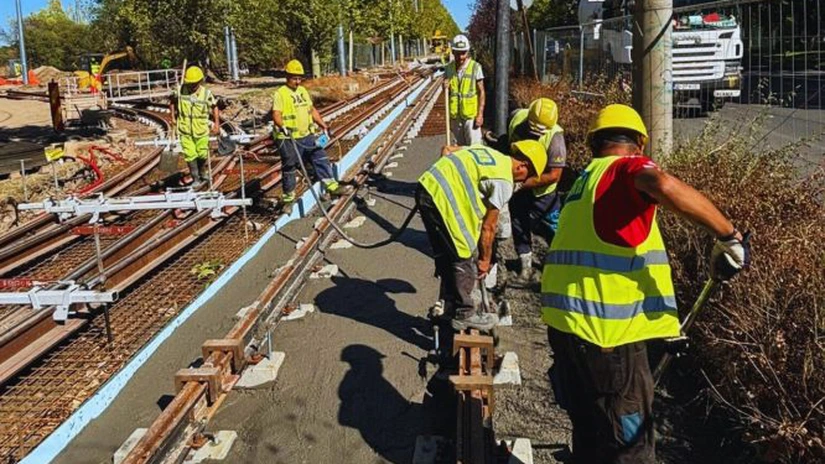 Linia de tramvai din nordul Capitalei ar putea fi redeschisă la finalul anului, mai devreme față de termenul contractual. Anunțul constructorului