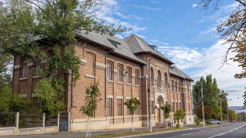 Primăria Galați a scos la licitație lucrările de consolidare a Școlii Nr.20, o clădire de aproape 100 de ani