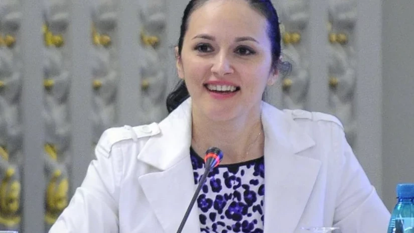 Cum a scăpat Alina Bica de închisoare