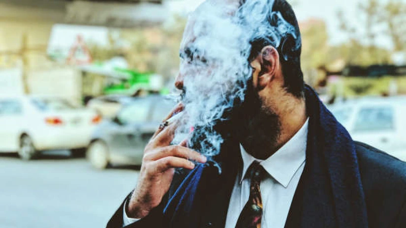 Cât fumează românii şi unde se află România în clasamentul UE la ţigări tradiţionale, vapat sau ţigări electronice- TOP Uniunea Europeană