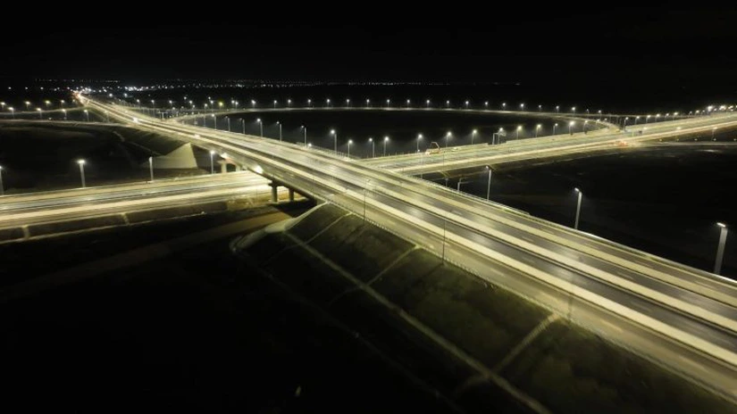 România ajunge azi la o rețea de autostrăzi și drumuri expres de 1.368 de kilometri - șeful CNAIR