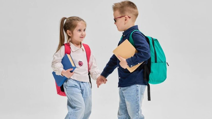 Ţinutele care îi ajută pe copii să se simtă bine şi încrezători la şcoală