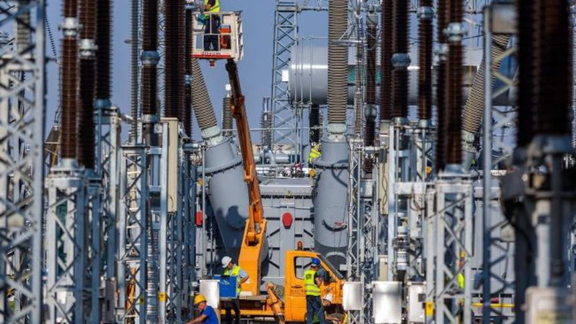 Românii de la Electromontaj au finalizat modernizarea staței București Sud a Transelectrica