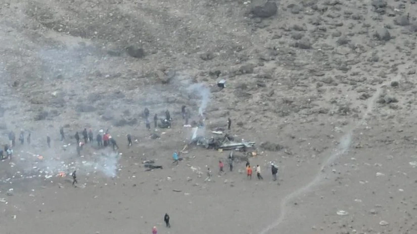 Cinci persoane, printre care doi turiști cehi, au murit în Tanzania în urma prăbușirii unui elicopter pe Muntele Kilimanjaro