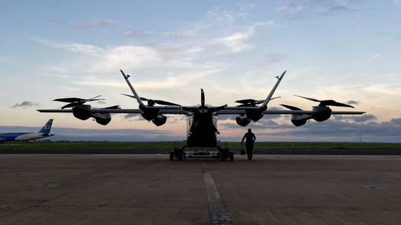 Pilot sub influenţa alcoolului, scos din avion chiar înainte de decolare