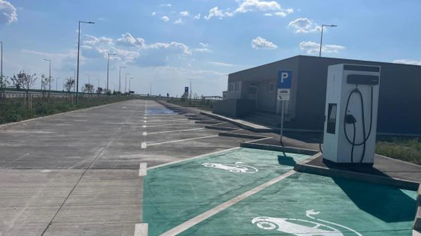 Autostrada Moldovei A7: Azi au fost deschise mai multe toalete. Șoferii, rugați să păstreze curățenia