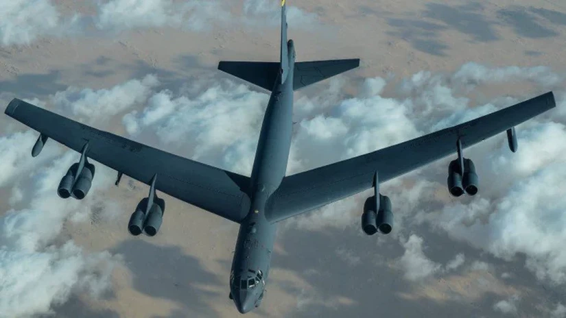 Bombardiere nucleare ale SUA au efectuat manevre alături de avioane de vânătoare japoneze