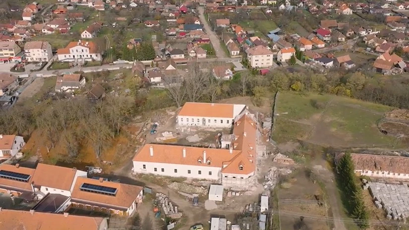 Prietenul Regelui Charles deschide anul viitor castelul Kálnoky din Valea Crișului, renovat cu bani prin PNRR - VIDEO