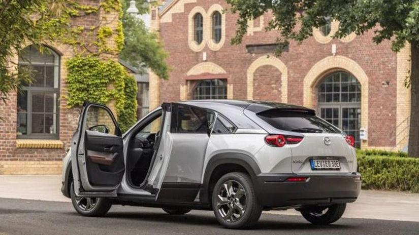 Mazda, în proces de modificare a strategiei, renunță la MX-30 în Europa mizând pe vehicule asamblate în China