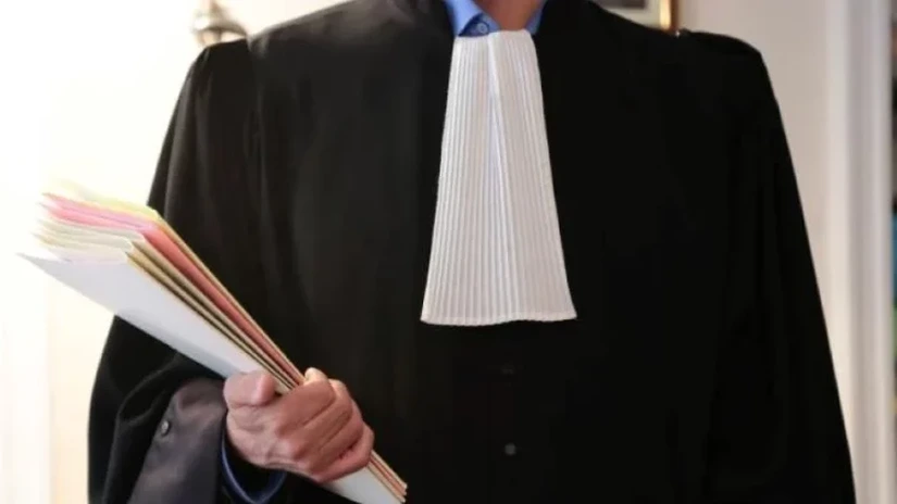 Avocații reacționează după ce asociația patronală RBL a contestat vehement proiectul de lege prin care companiilor li se impunea să lucreze cu juriști pentru actele lor și încearcă să demonteze acuzațiile mediului de afaceri