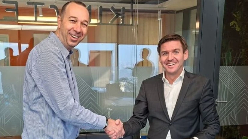 Tranzacție în IT. Grupul suedez Foxway, cu afaceri de peste 730 de milioane de euro, face o achiziție strategică în România