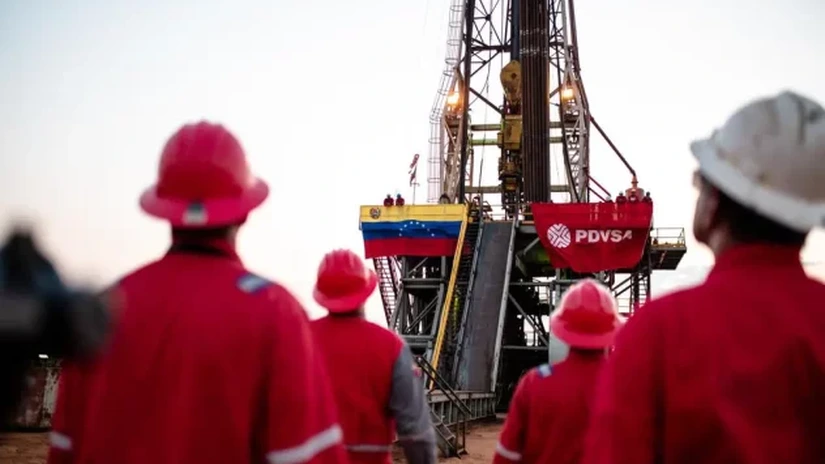 Trump anunţă investiţii de cel puţin 100 de miliarde de dolari în companiile petroliere americane în Venezuela