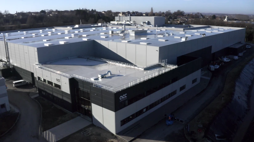 Compania AAC, la care acționari sunt Stellantis, Mercedes și Total, renunță definitiv la construirea a două fabricii de baterii pentru mașini electrice în Italia și Germania