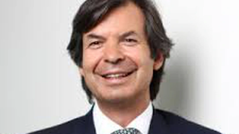 Șeful Intesa nu se arată îngrijorat de o posibilă alianță între rivalii de la UniCredit și compania de asigurări Generali