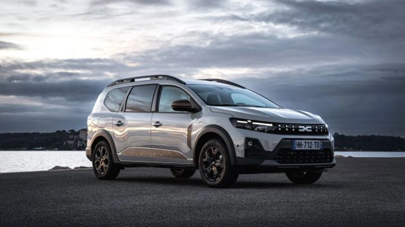 Dacia a deschis catalogul de comenzi pentru varianta actualizată a Jogger
