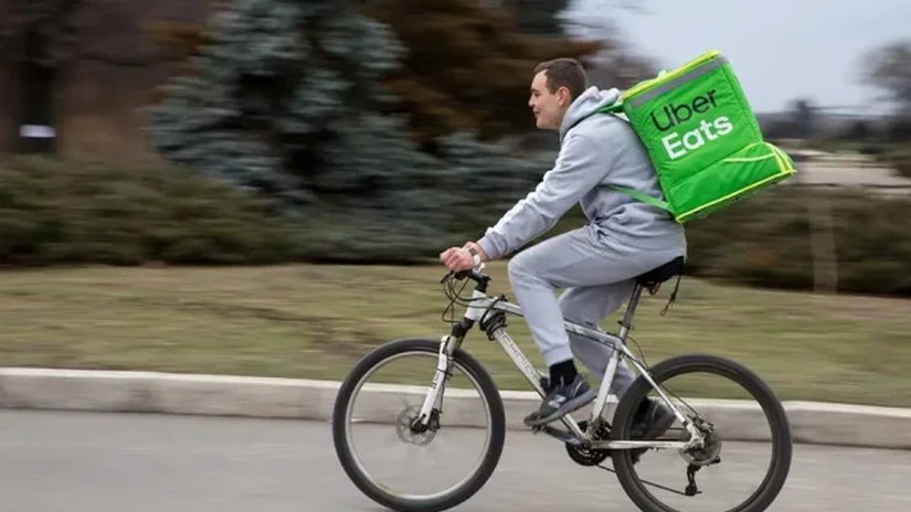 Uber vrea să reintroducă serviciul Uber Eats în România, la 6 ani după ce renunțase la el