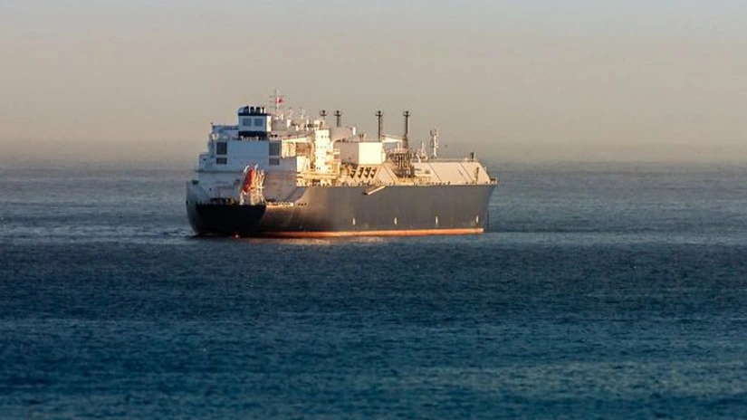 MET cumără de la Shell LNG american