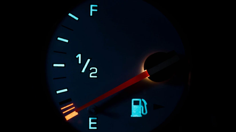 Măsuri pentru criza carburanților sunt pregătite de Guvernul Bolojan chiar în zilele următoare, după o analiză a ministerului Finanţelor
