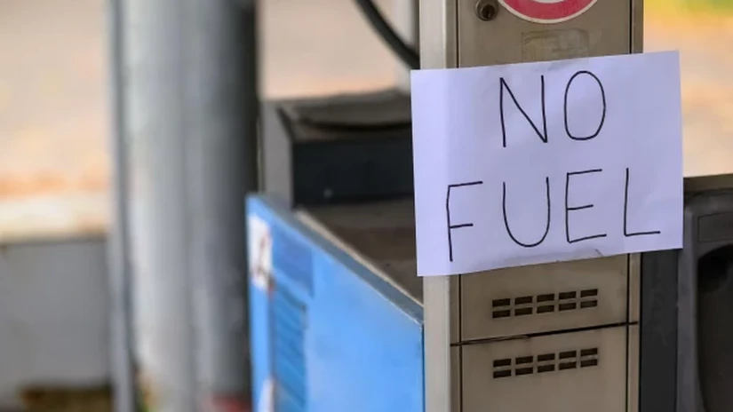 Europa s-ar putea confrunta cu penurie de carburanți până la sfărșitul lunii viitoare – avertisment Shell