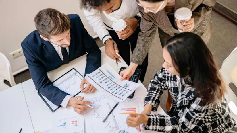 Cum să reduci costurile cu hârtia A4 în firme și școli