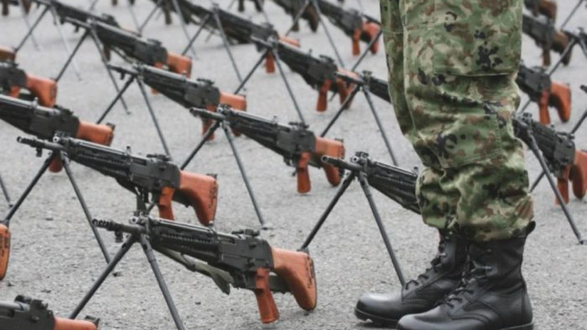 Firmele din industria de apărare vor cere sprijin de la Isărescu. Deși România primește 16 miliarde de euro prin SAFE, nici o companie de stat sau privată nu a fost chemată la discuții