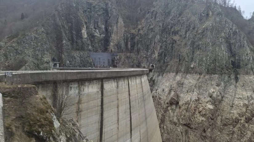Ministrul Energiei Bogdan Ivan: Datele hidrologice sunt favorabile, iar dacă această tendinţă se menţine, estimăm finalizarea reumplerii lacului Vidraru în octombrie