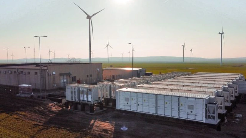 FOTO Prima baterie a Hidroelectrica, cea de la Crucea, va fi operațională în trei luni. Autorizație așteptată de la ANRE