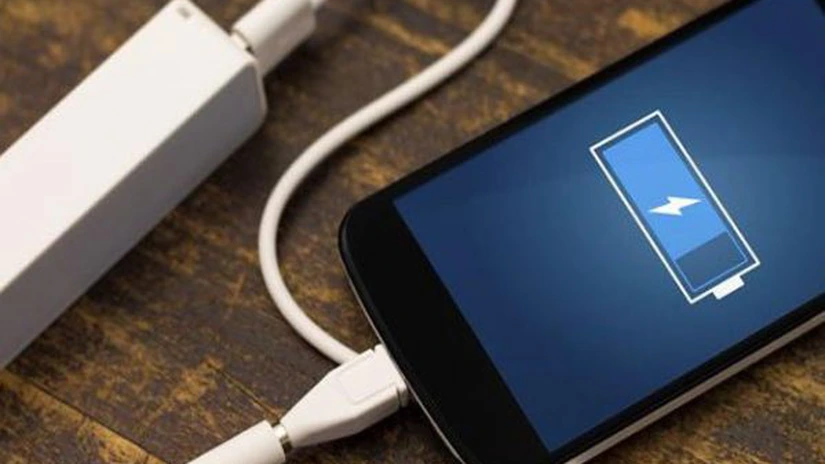 Producătorii chinezi atacă dominația Apple și Samsung cu baterii puternice. Topul celor mai vândute telefoane de peste 6.000 mAh